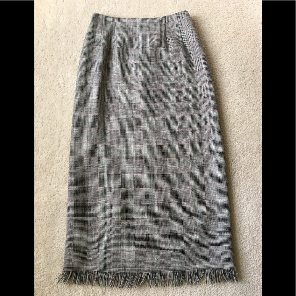 Harve Bernard 100% Wool Lined Long Skirt Size 4